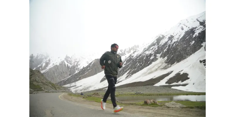 Kartik Joshi Crosses 2,000 Km Mark in Kargil-to-Kanyakumari Run as Journey Enters Maharashtra